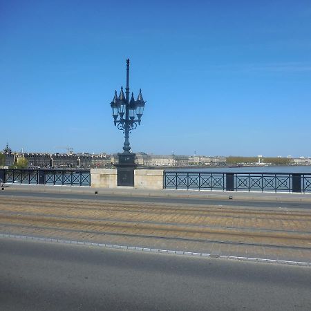 Beautiful Old Property In Bordeaux Center Bagian luar foto